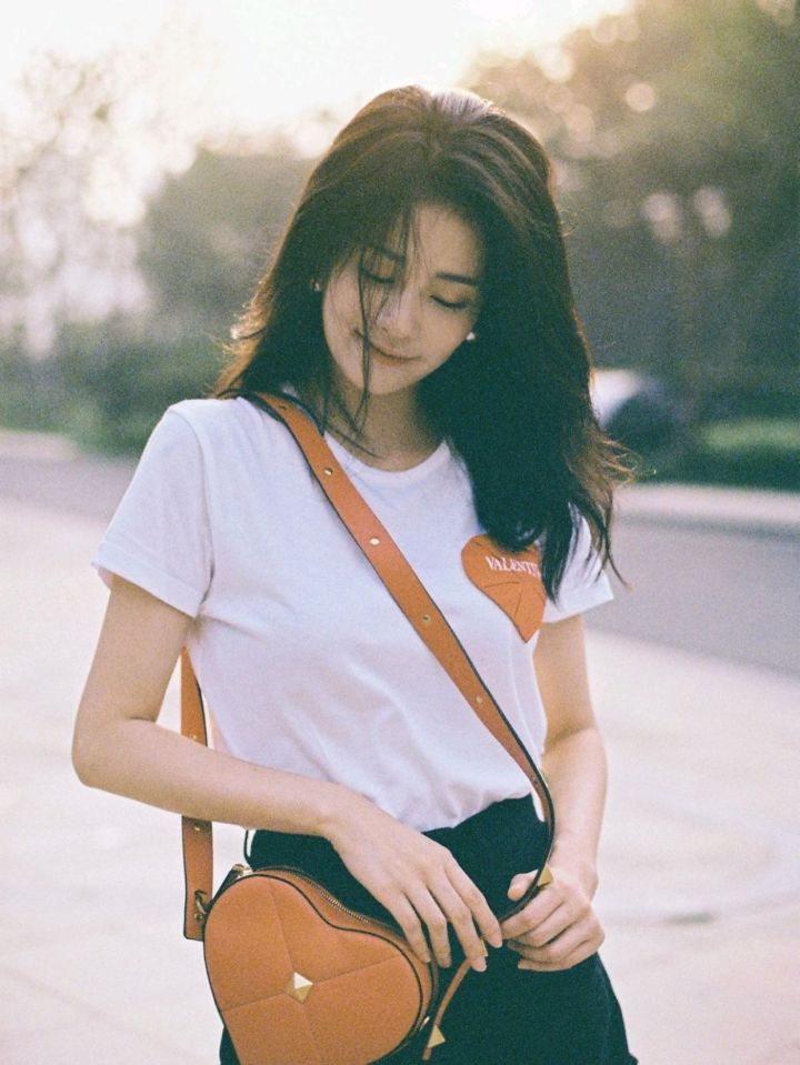 拍照如何笑得自然的技巧,拍照怎么笑的自然温柔