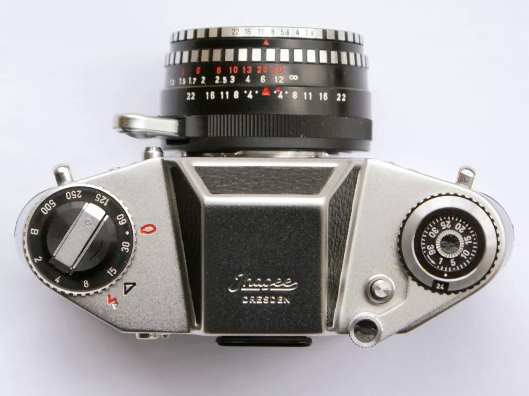 爱克山泰exa1怎么取胶卷,爱克山泰exa500怎么用