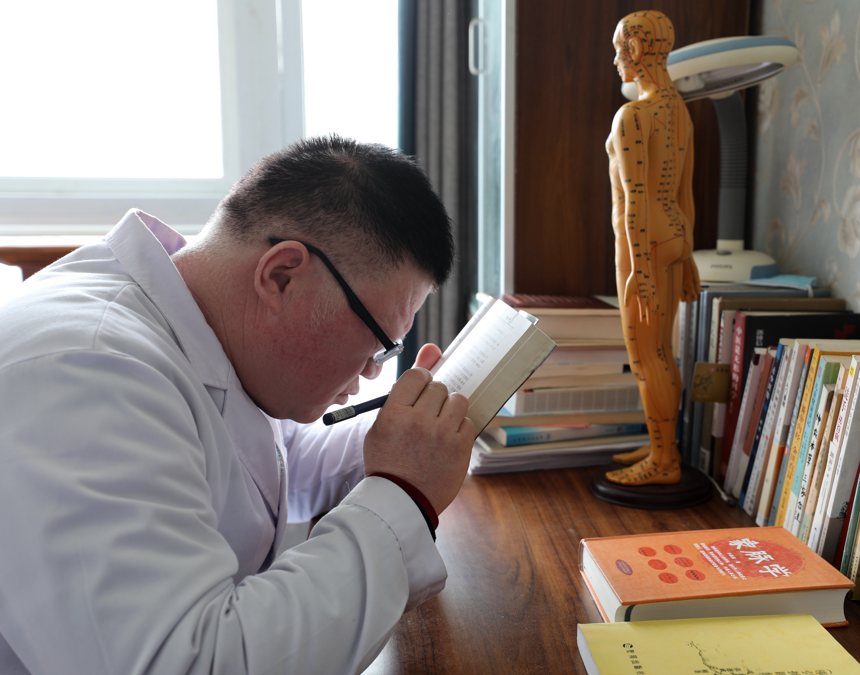 江苏沭阳吴爱林:弱视中“推”出光明人生