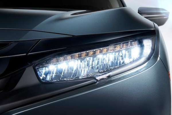 十代思域刚出来加价多少,本田思域十代现在还值得购买吗