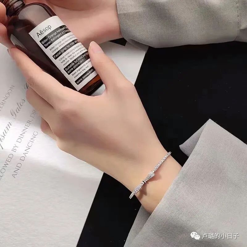 便宜又好看的小众首饰品牌,十大实用小众首饰品牌