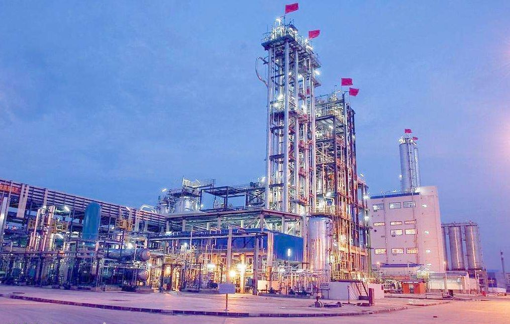 上市公司年度业绩预告扭亏为盈,石化板块上市公司