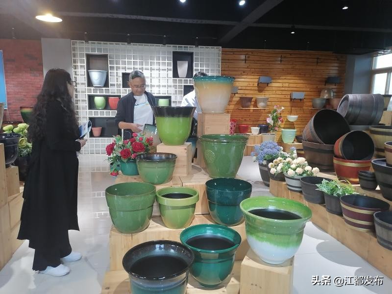 扬州中环高科技:一只小花盆,一件艺术品