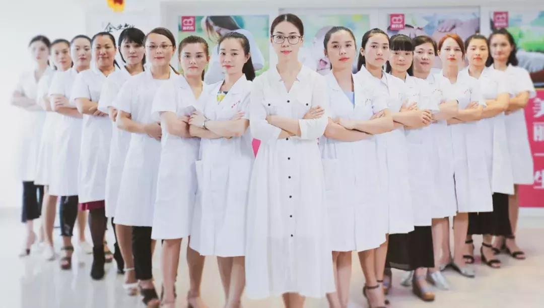 angelababy产后多久复出,产后2个月身材恢复到孕前