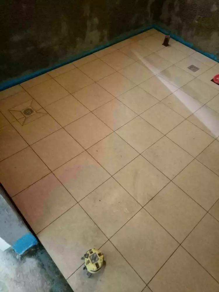 卫生间堵塞水从地漏漏出来怎么办,浴室地漏下水慢妙招