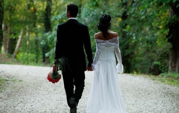 老公太强势老婆太懦弱该怎么相处,暴脾气的老公疼爱媳妇的方式