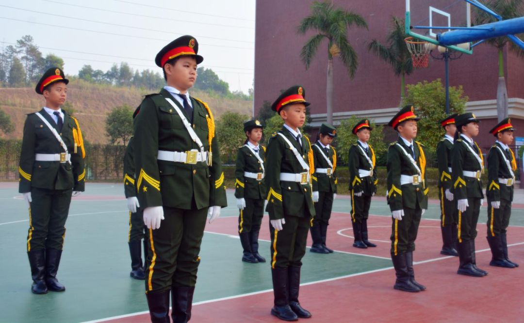 华立中英文学校是不是贵族学校,华立中英文学校升学