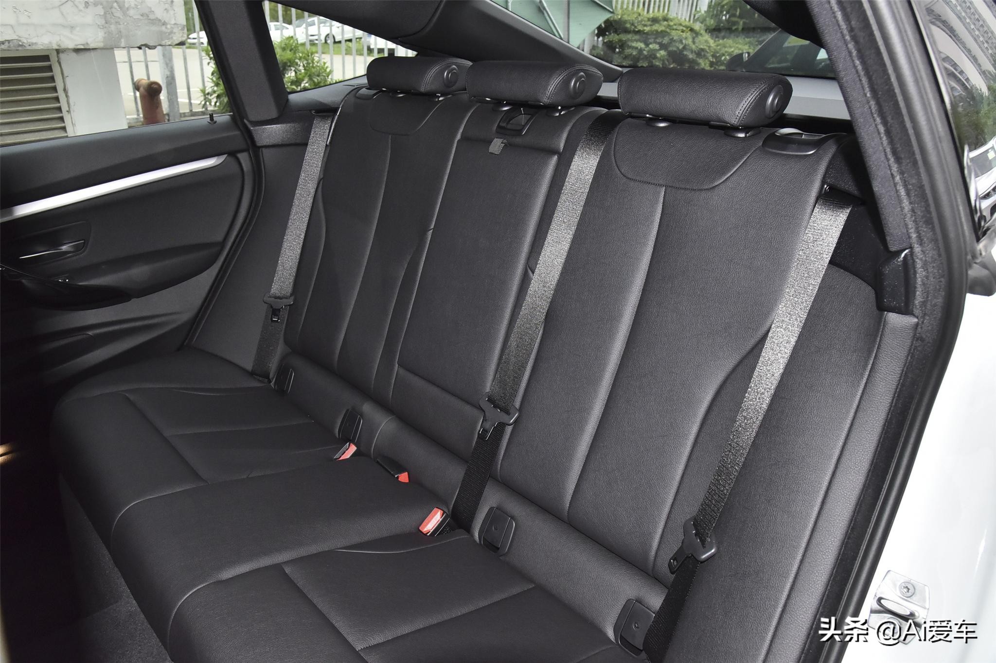 宝马3系进口双门轿跑极速,最新款宝马3系顶配四驱