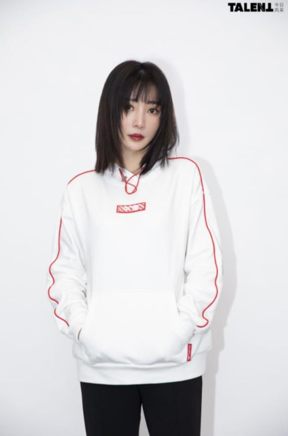 张一山新剧衣服,张一山同款棉服