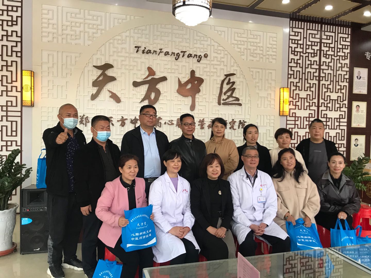 谢小强中医传承人,谢小强老年人