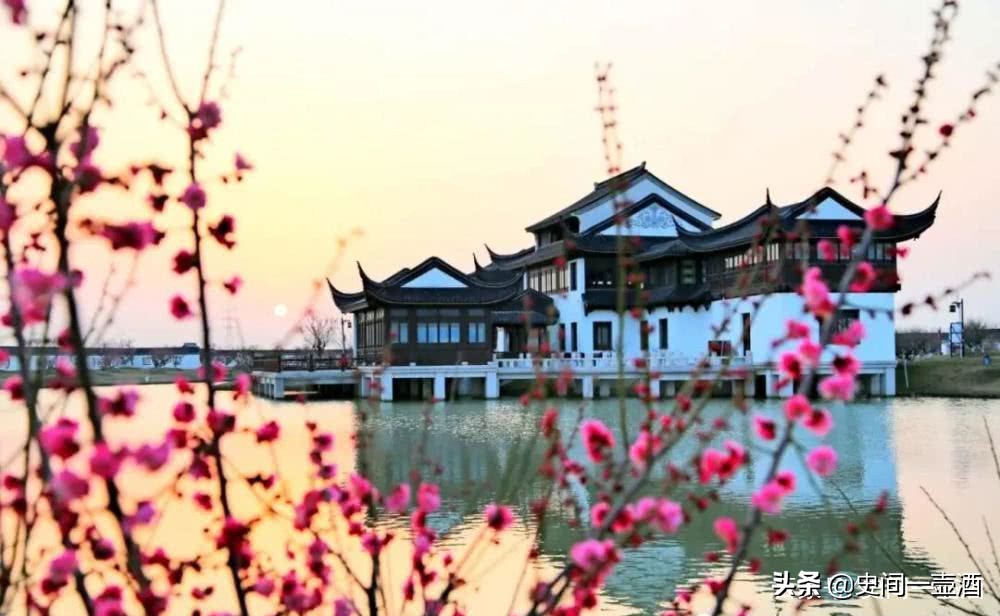 江苏连云港市灌云县伊山大佛,伊山大佛是亚洲最大的坐佛