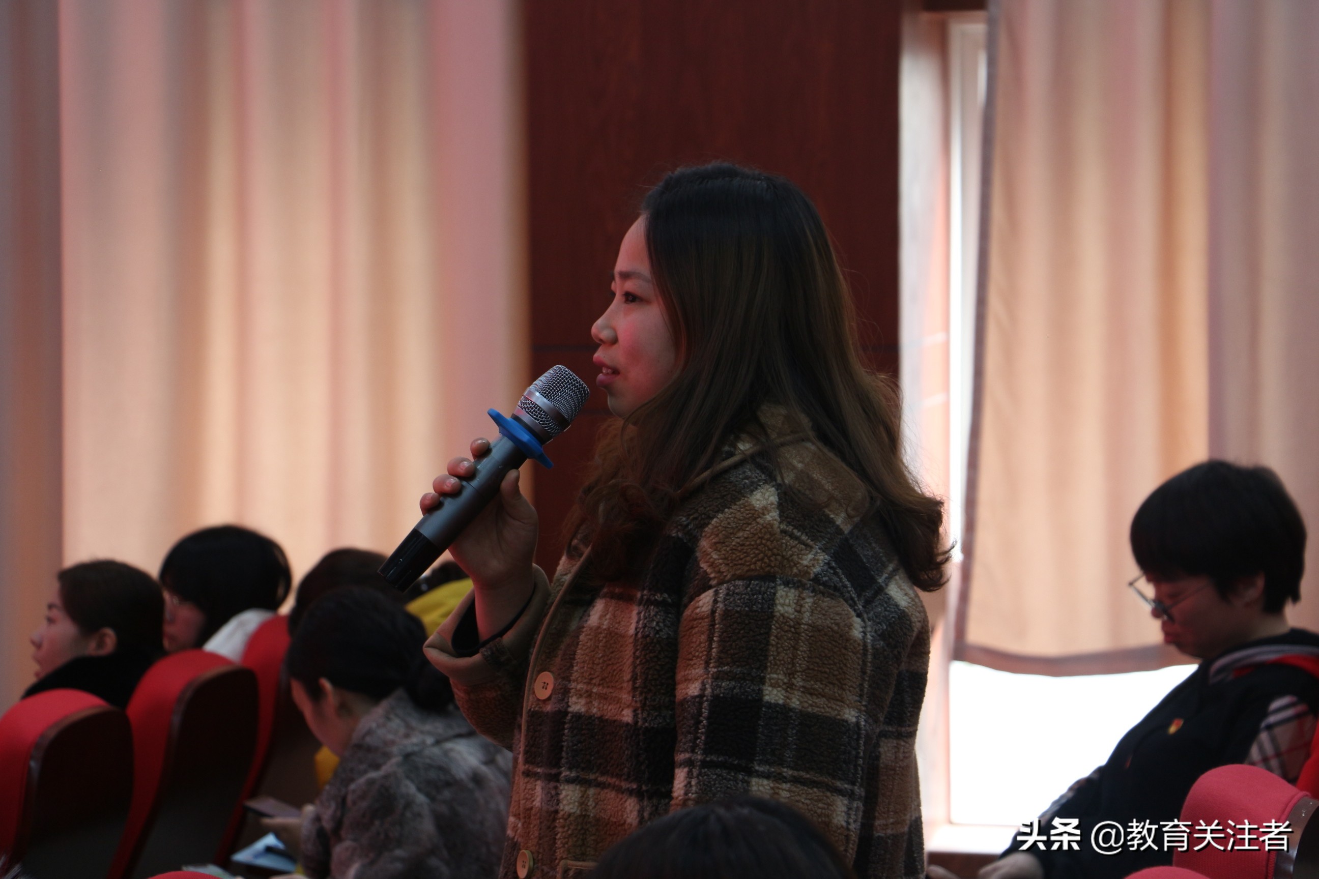 不忘初心育桃李廉洁从教铸师魂,不忘初心弘扬师德廉洁从教