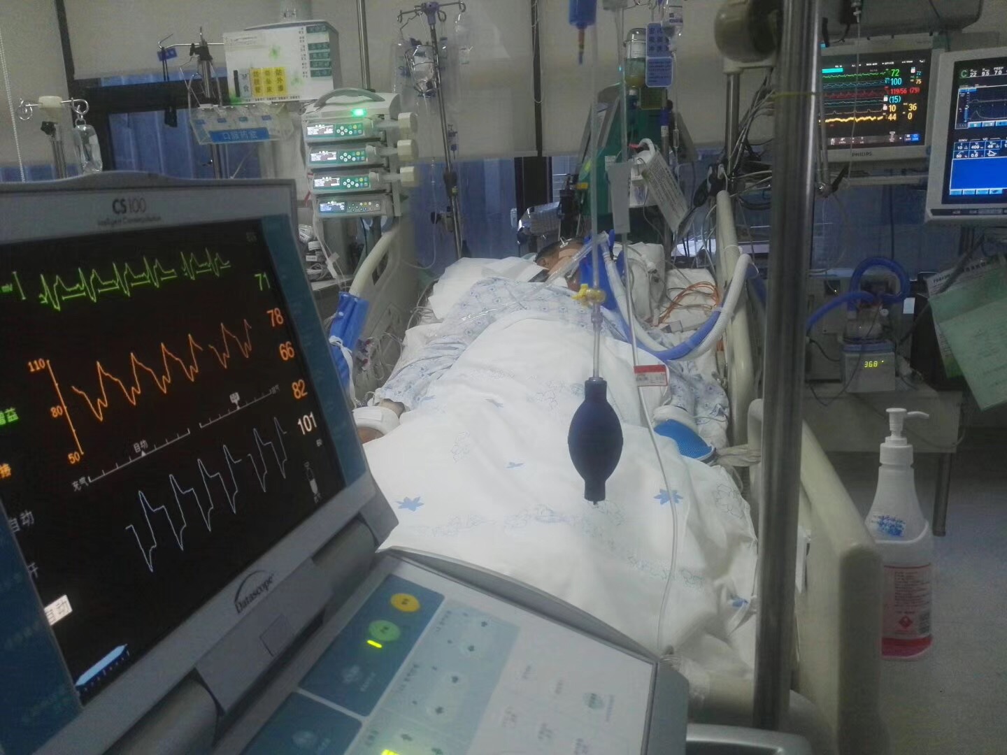 病人放弃治疗该怎么劝,家属要求放弃治疗医生应该怎么做