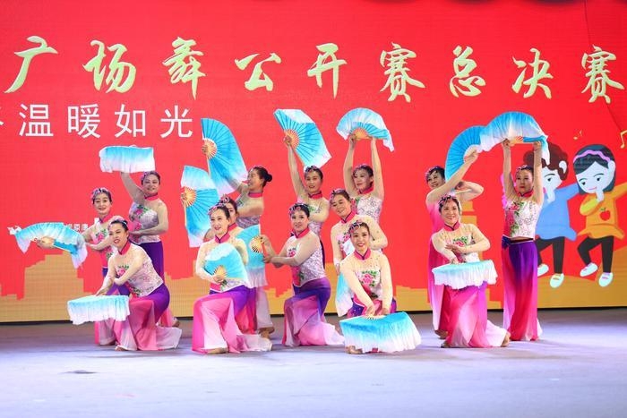 广场舞登上大雅之堂“我要上全运”陕西省广场舞公开赛火热举行