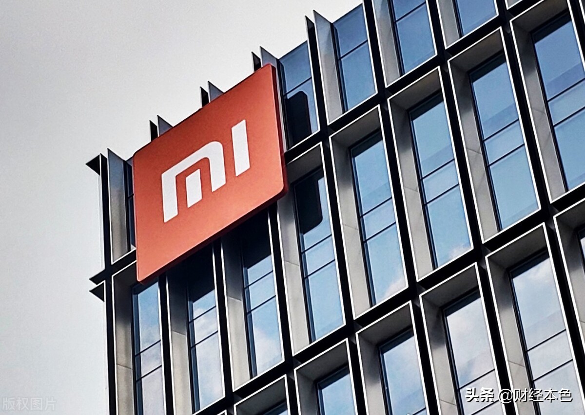 小米的“起高楼,宴宾客”