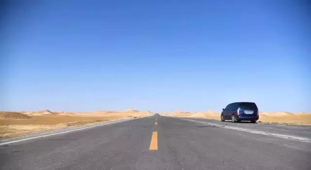 她的美是你无法企及的,她的美是不可方物的美