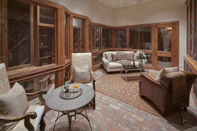 维密破产后的变化,维密英国公司破产维密秀还有吗