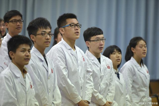 大专学医哪个专科最好,大专学医就业前景如何
