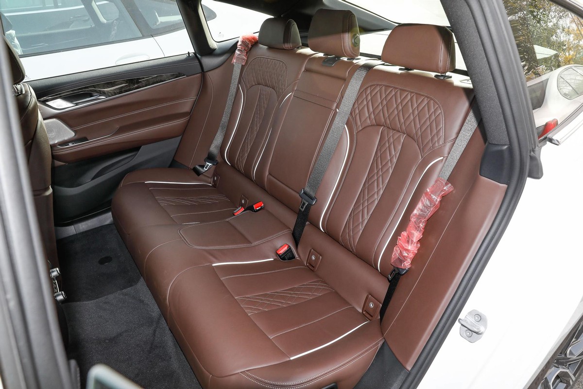 试驾宝马6系gt630油耗,试驾宝马gt6系2020款