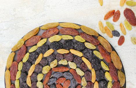 真正的黑色葡萄干,正宗的新葡萄干