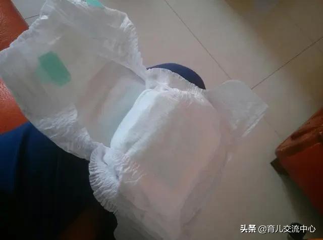 宝宝O型腿是因为纸尿裤？它并不是“元凶”，还有这三个原因