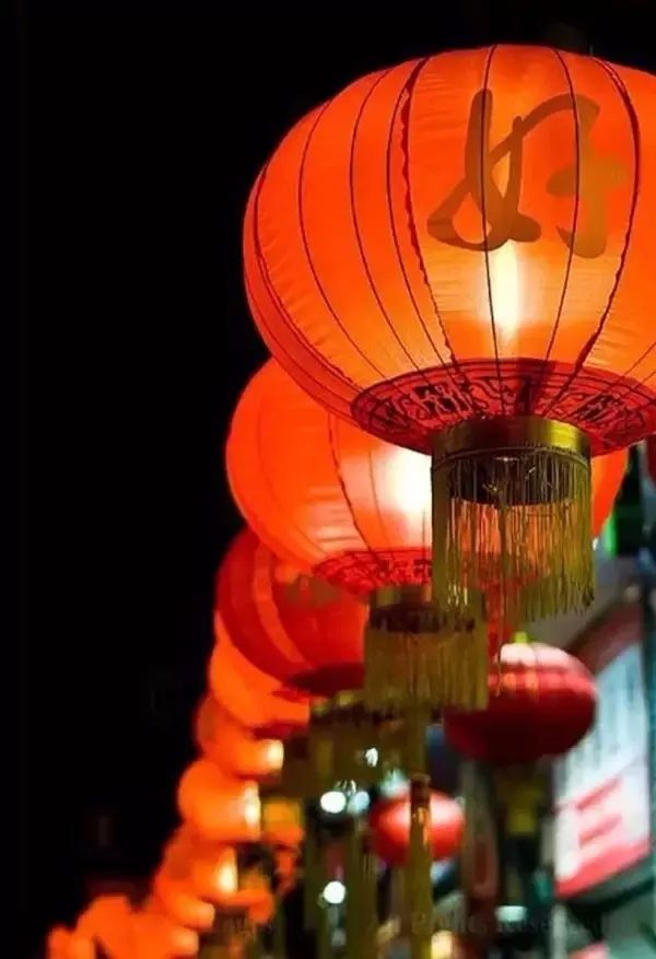 鼠年春节诗词祝福语,鼠年春节诗词大全