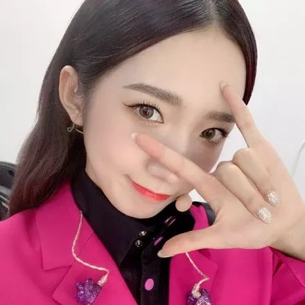 超级短指甲可爱显白简单自己做,短指甲女生的必备指甲图