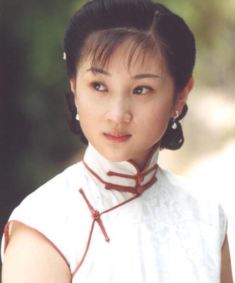 像雾像雨又像风：富家小姐为朋友两肋插刀，却反被插了两刀