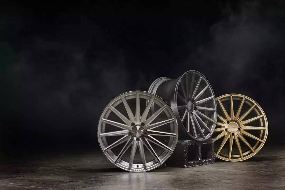 改装轮毂颜色搭配 (如何选择适合自己车的轮圈)