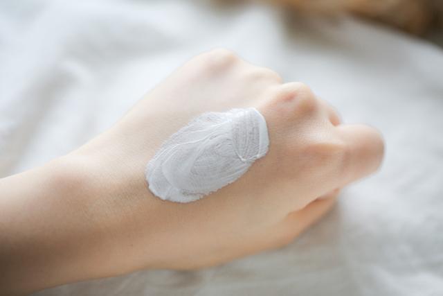 不会假白的素颜霜,涂完你也能去参加101了