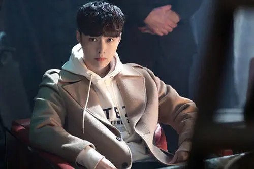 张艺兴是从哪一期变成小狐狸的,张艺兴是怎么闯进娱乐圈的