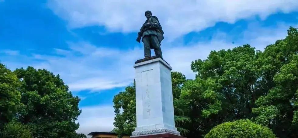 邱少云红色故事讲述文稿,邱少云的红色精神