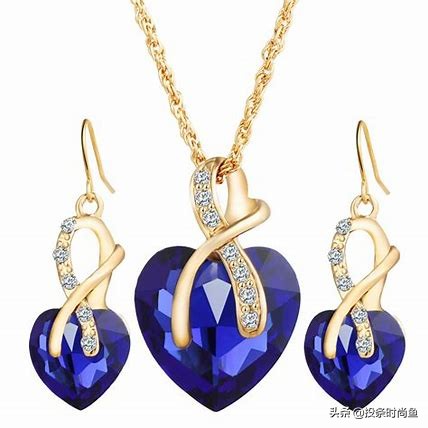 配饰饰品推荐,如何选择适合自己的配饰