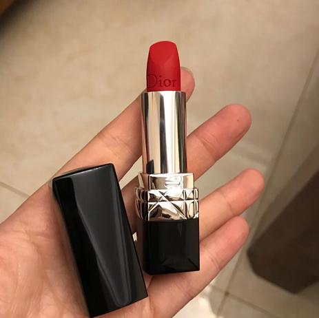 迪奥牌子的口红不掉色,迪奥推荐不艳的色号