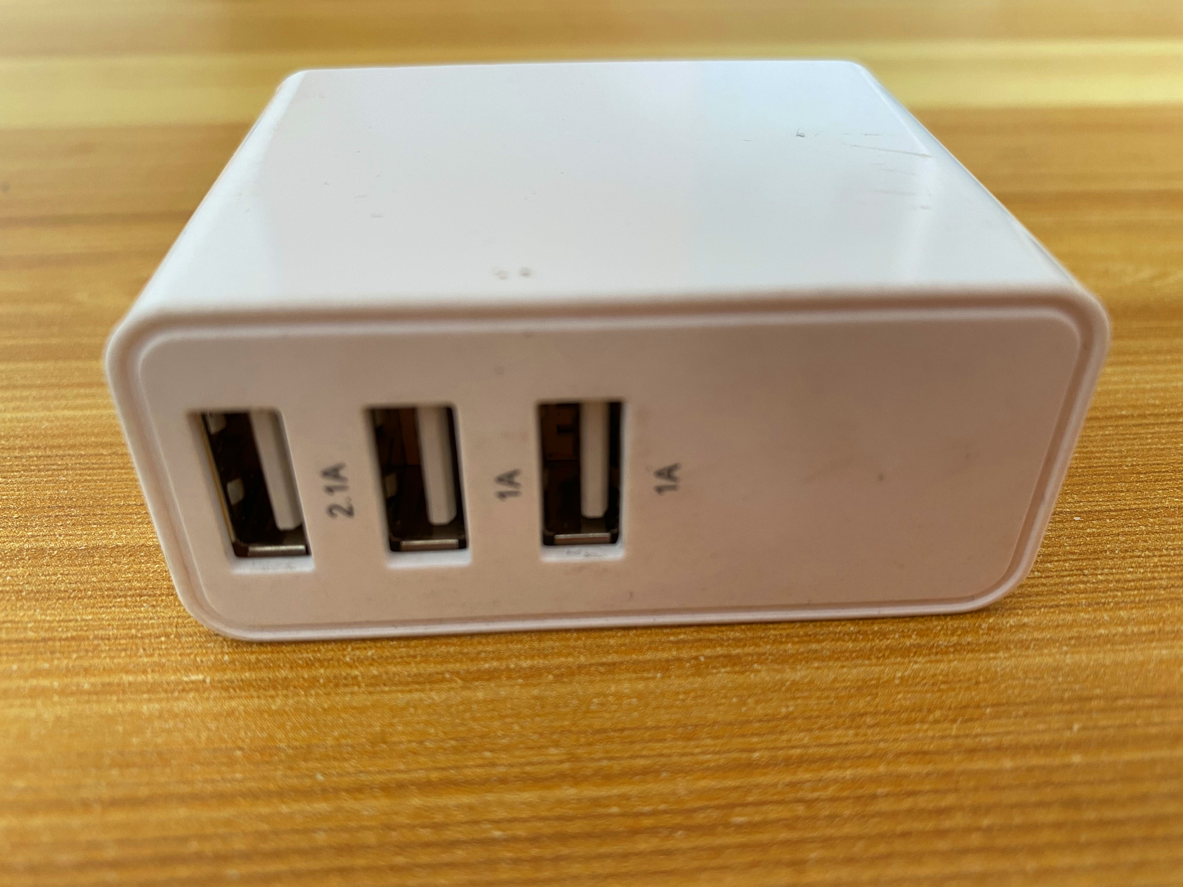 苹果原装充电器2023怎么辨别真伪,充电器苹果原装正品辨别