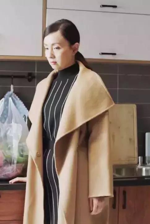 小欢喜王一笛衣品,小欢喜三位妈妈着装