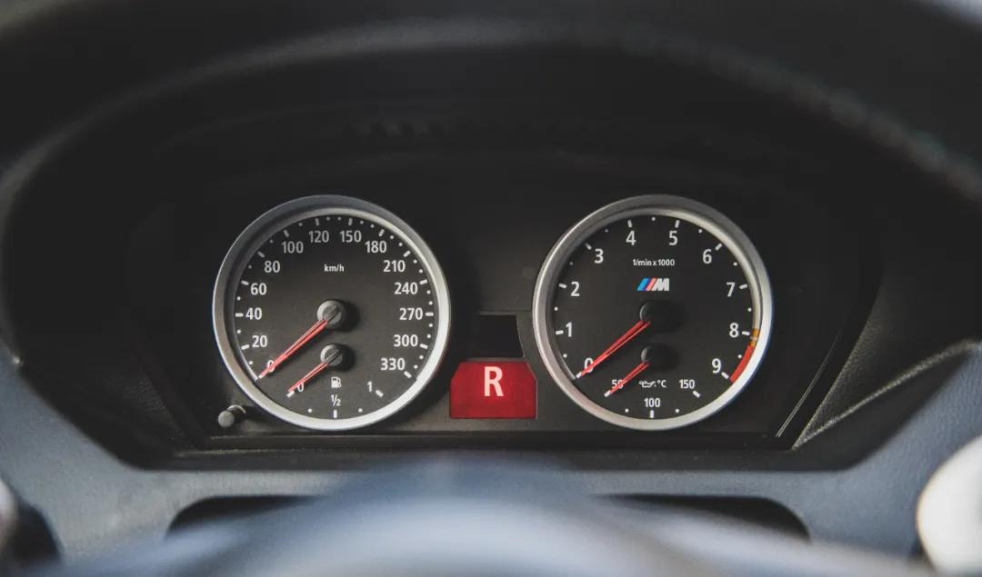 你以为宝马都是一个样的车吗,如果宝马也有超跑会是什么样