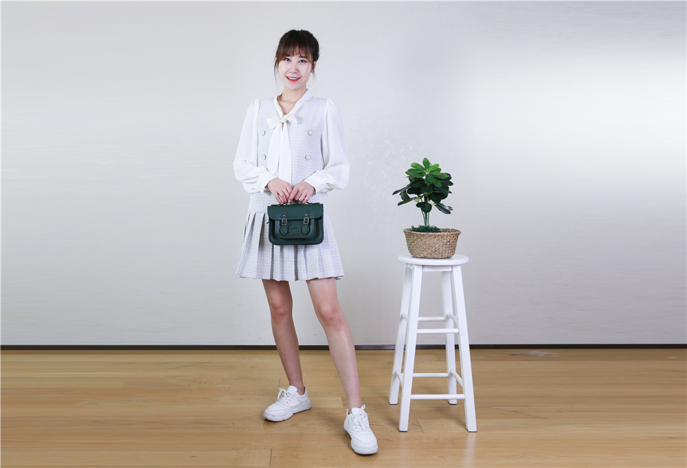 复古绿剑桥包如何搭配,英伦风剑桥包推荐