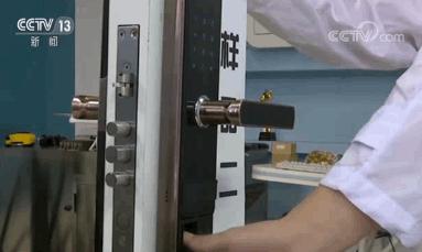 智能门锁会被小黑盒破解吗,智能门锁小黑盒一刷就开