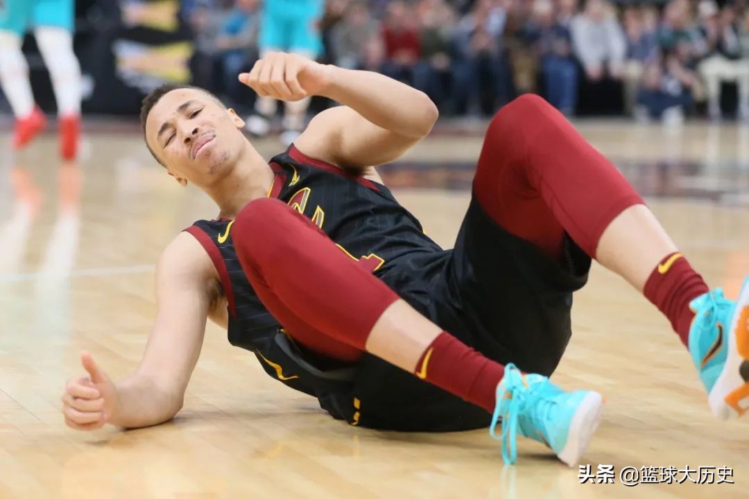 再见，玻璃之王！3年1622万，说裁就裁