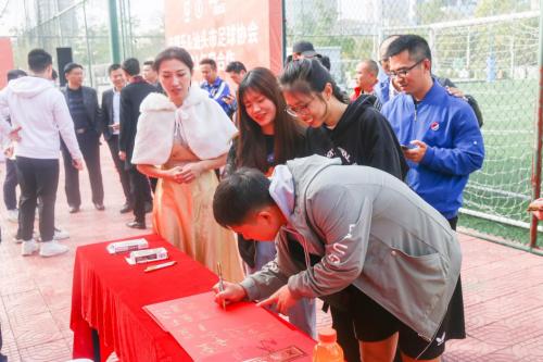 佳得乐世界运动员允许喝吗,佳得乐运动饮料野球帝