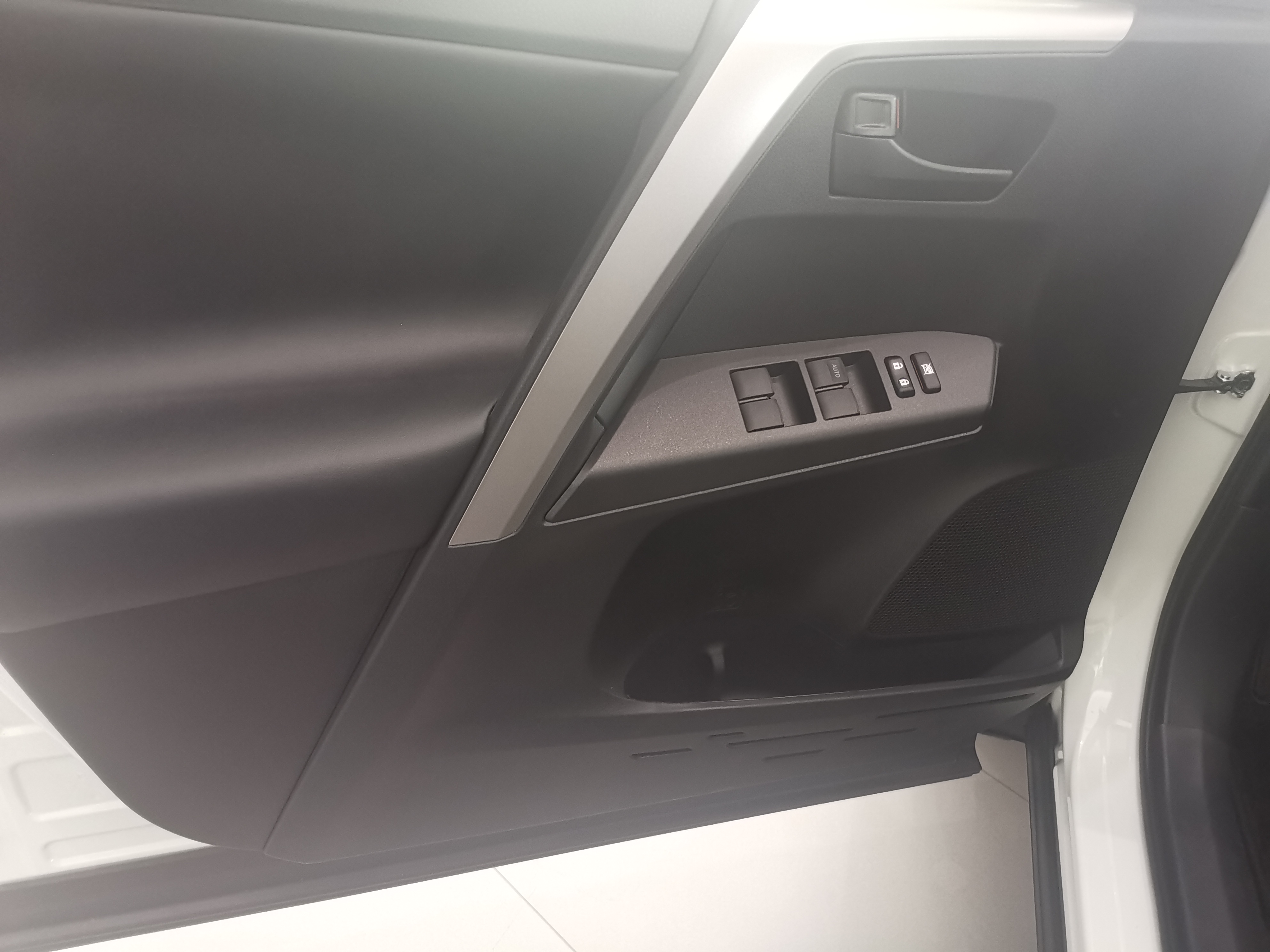 24款荣放车主真实感受,荣放提车真实感受