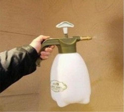 清理地板墙面,清洁天花板污垢的小妙招