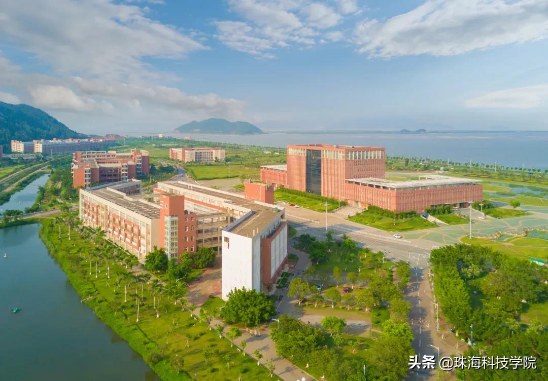 读一所校园环境和学习氛围全方位一流的大学是什么体验？