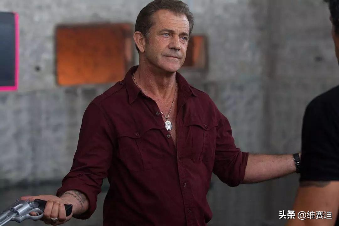 好莱坞双标：歧视犹太人黑人就被封杀，歧视亚裔大家都笑得很快乐