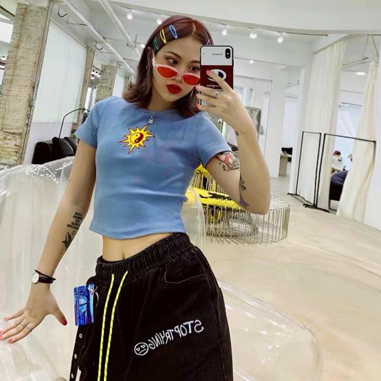 潮流港风穿搭,复古港风休闲显瘦穿搭