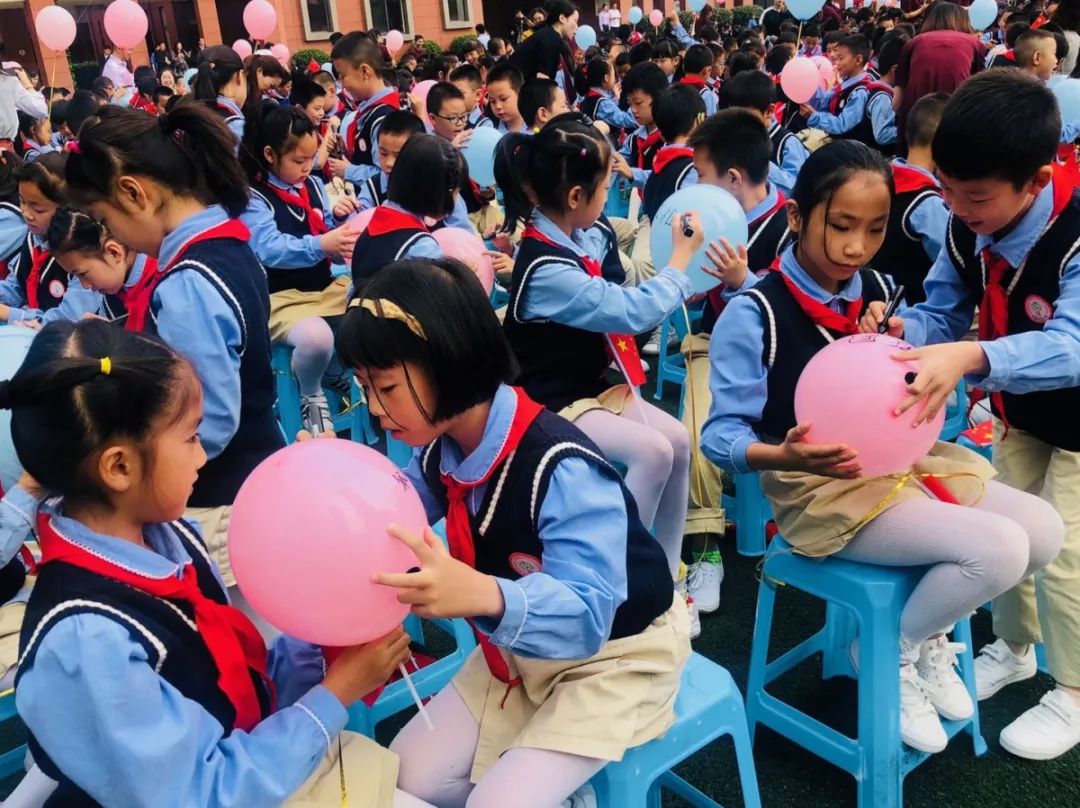 成华区四川交响乐团附属小学,成都交响乐团附属小学环境