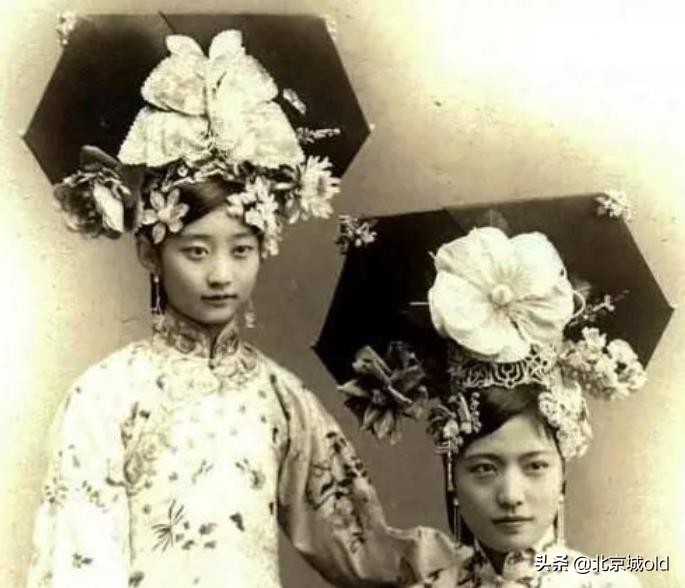 老北京胡同讲解视频,老北京胡同之东四三条