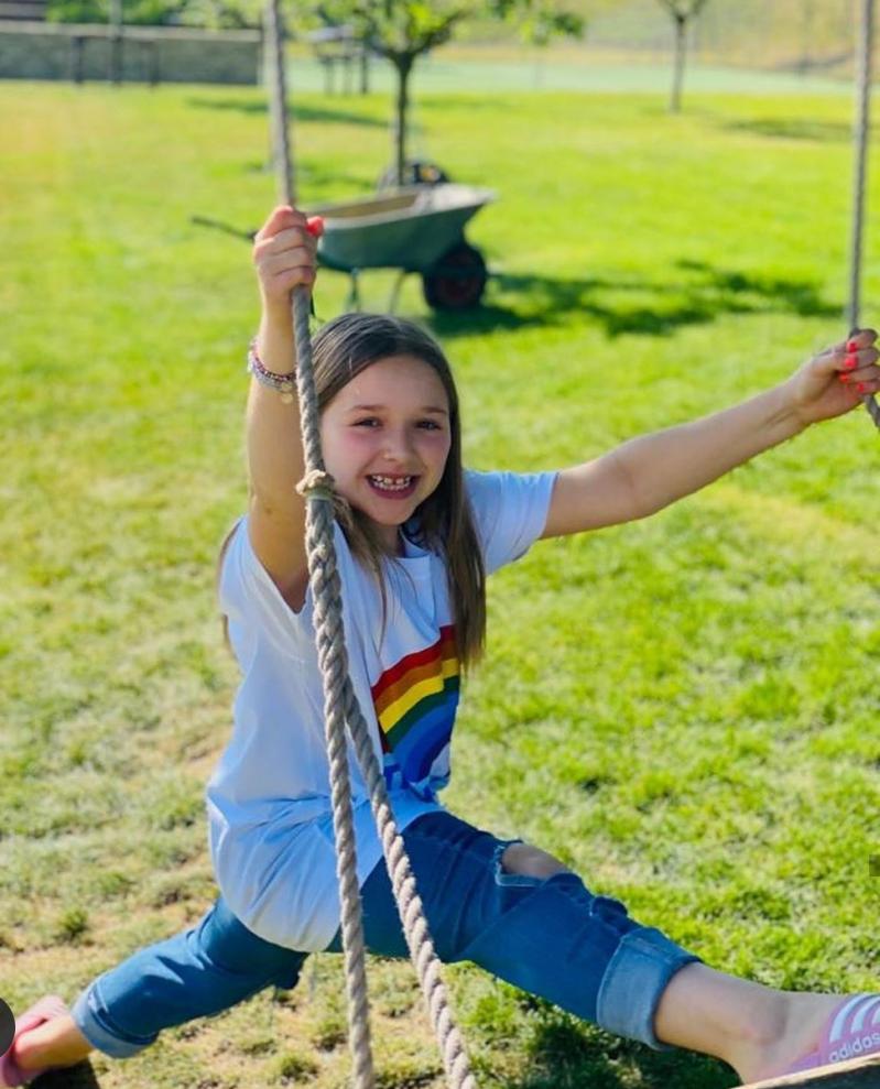 贝克汉姆女儿健身,贝克汉姆女儿游泳