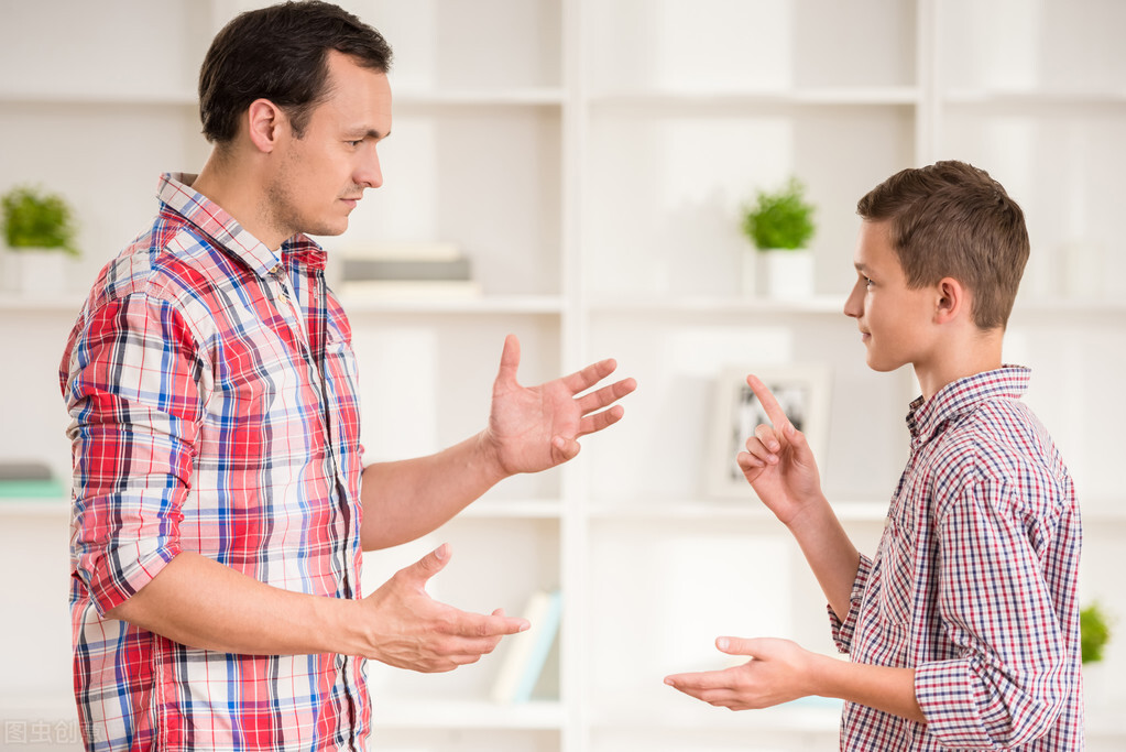 孩子叛逆期总是跟老师顶嘴怎么办,孩子叛逆与老师顶嘴